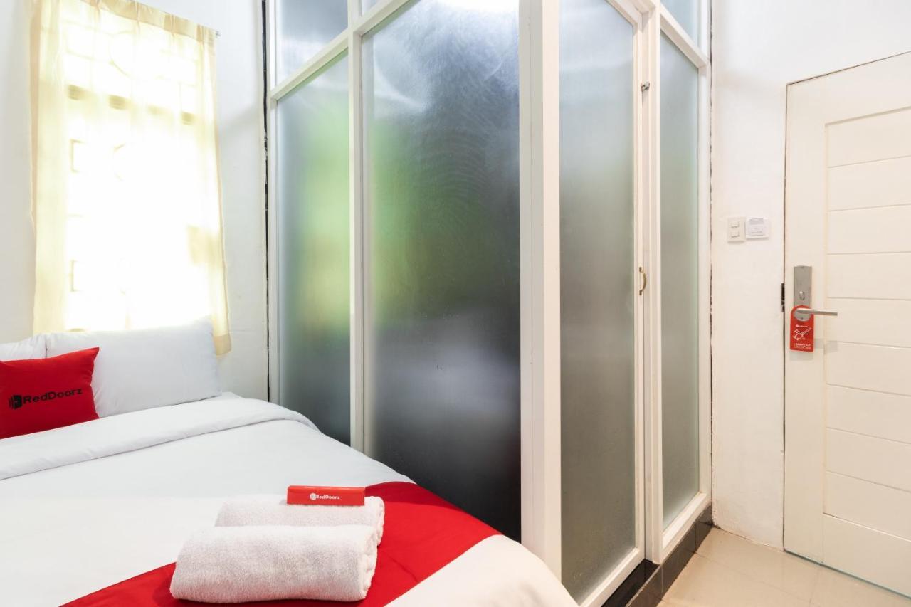 Reddoorz Near Sun Plaza Medan 2 Hotel Екстериор снимка