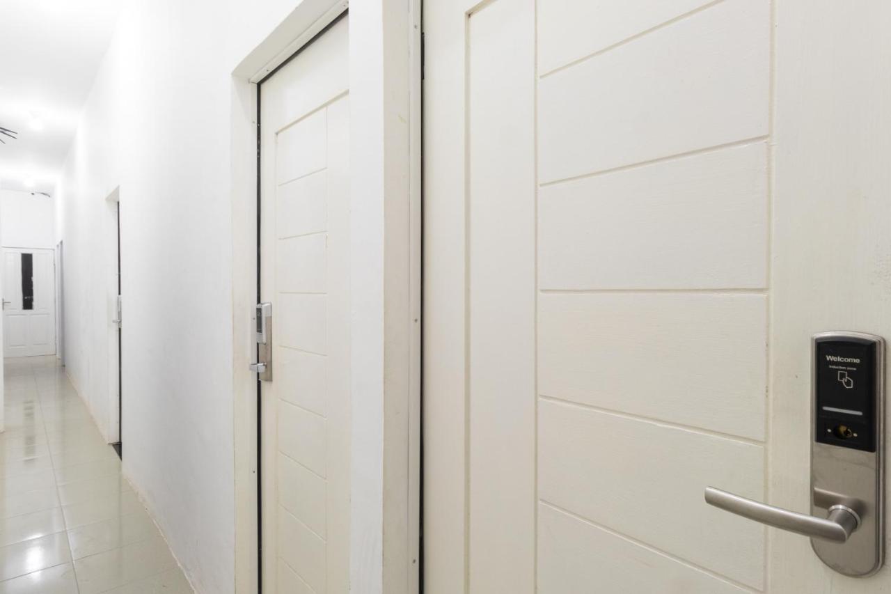 Reddoorz Near Sun Plaza Medan 2 Hotel Екстериор снимка